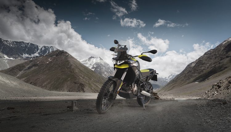 01 Aprilia Tuareg 660 Acid Gold