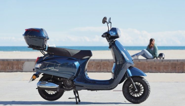 Riya Rome accion con modelo 7