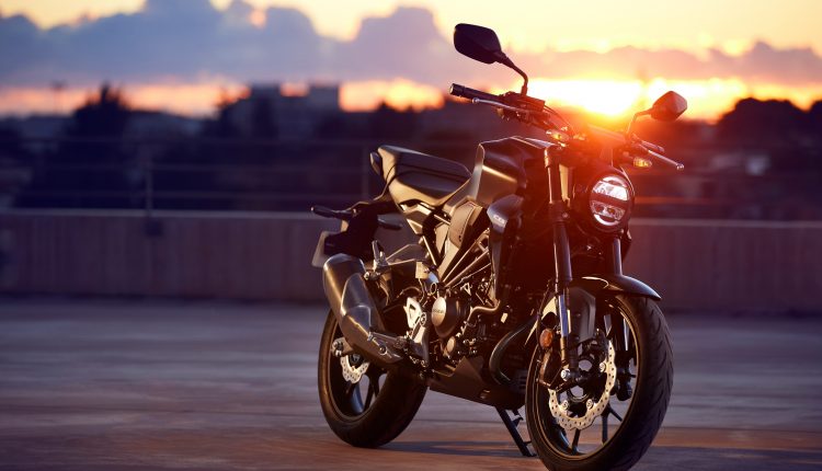 2022 HONDA CB300R paisaje 1 scaled