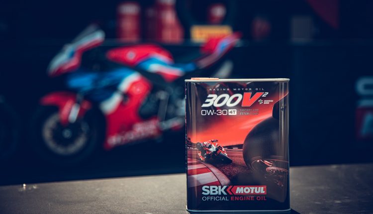 Motul 300V2 0W30 3