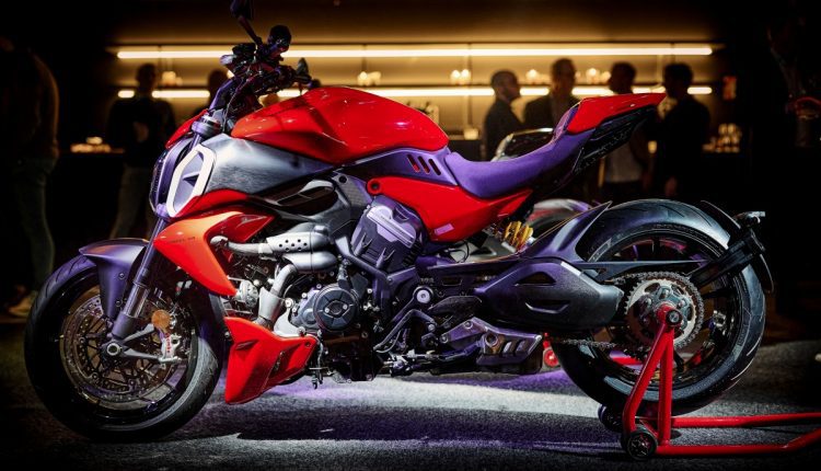 DiavelV4 Design Night Brussels  2  UC484095 High