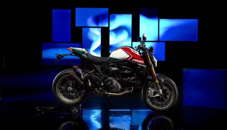 MY24 Ducati Monster 30 052 UC534920 High