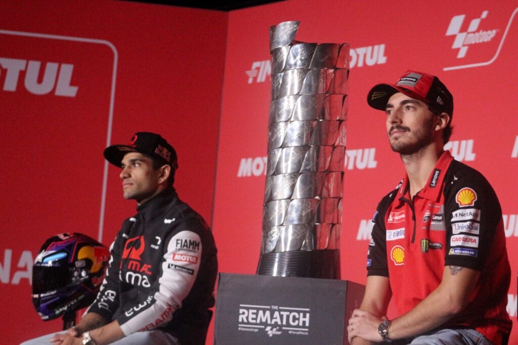 Rueda de prensa los dos aspirantes al título 