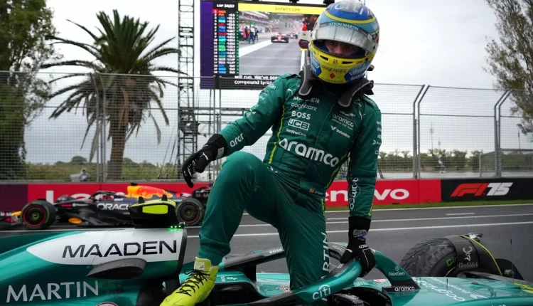 Fernando Alonso tras la colisión en el GP de Australia 2025