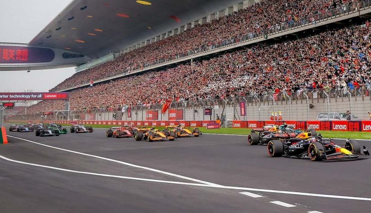 Salida de los monoplazas en el Gran Premio de China 2024
